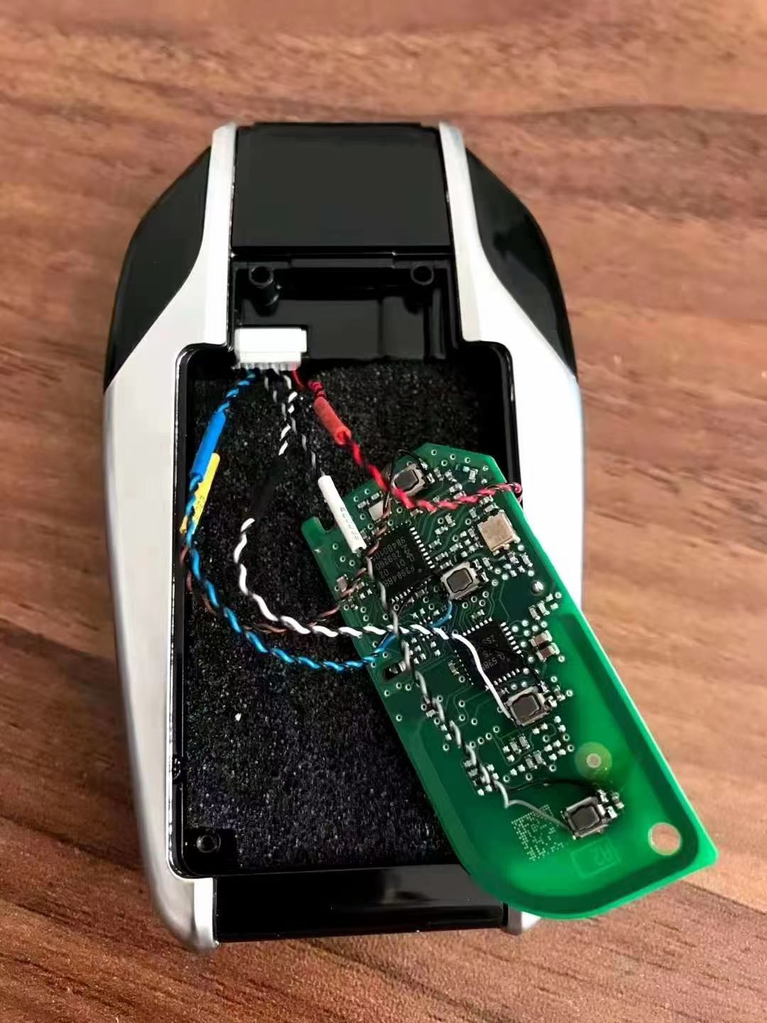lcd bmw key